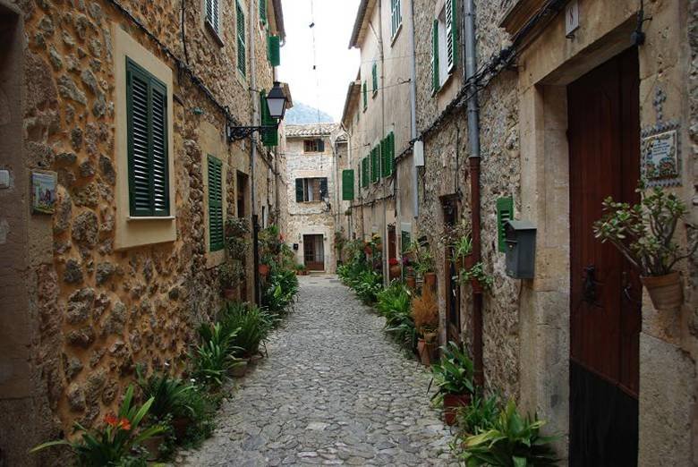 CARRER VALLDEMOSSA